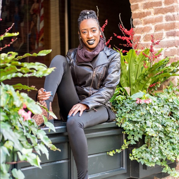 Meet your Posher, Patricia - Picture 1 of 1